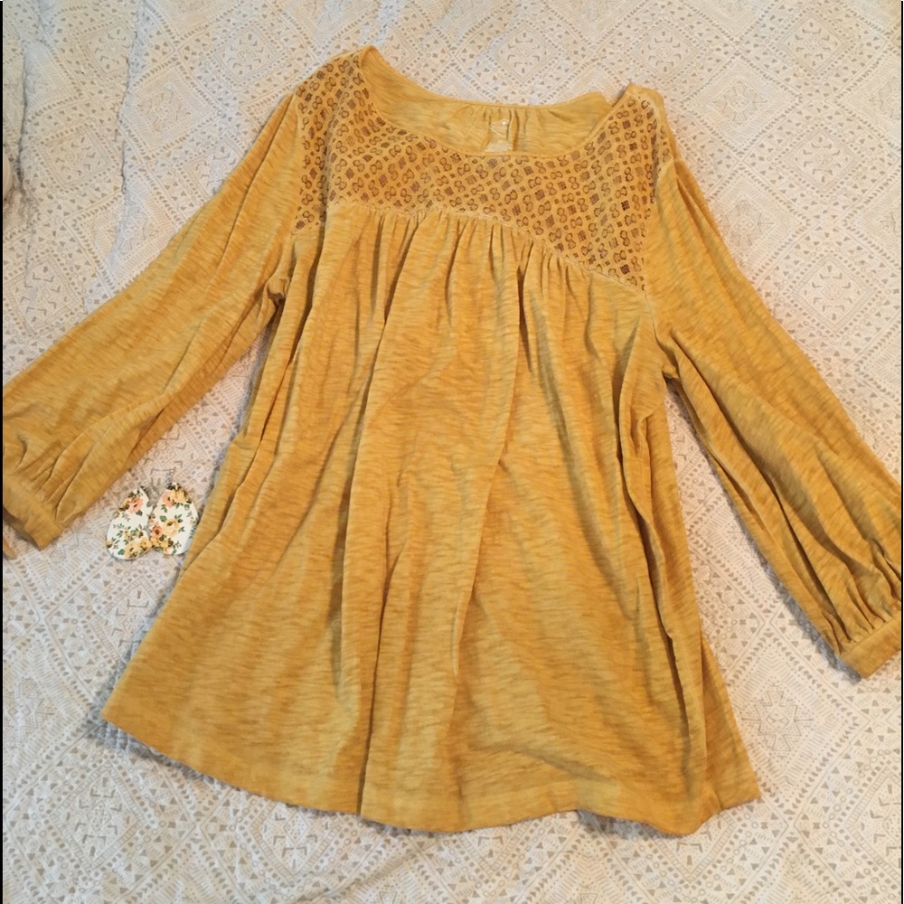 Balloon sleeved top